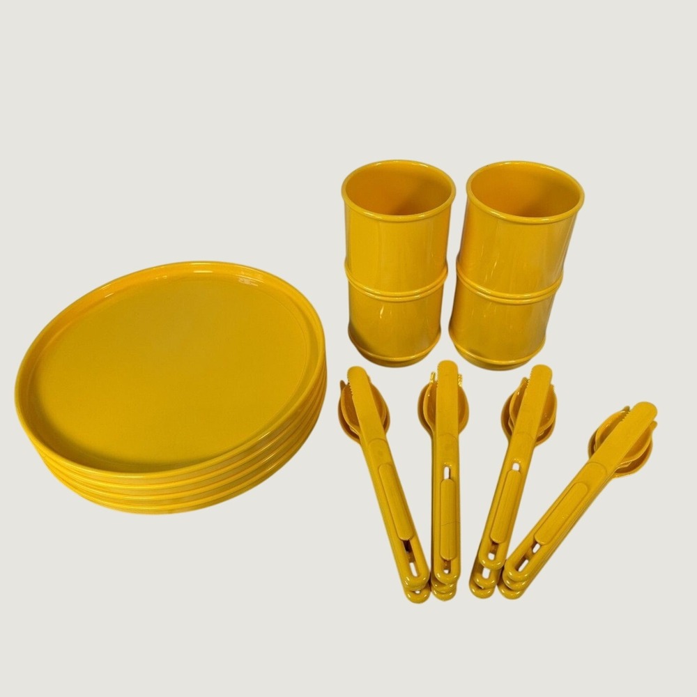 Rare Vintage 1985 Postmodern Picnic Set - "School Bus Yellow" - 24pc Complete